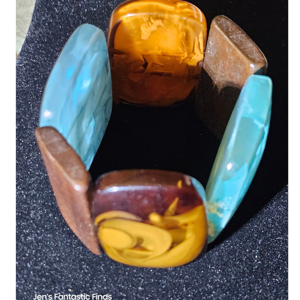 Vintage Lucite Blue Brown & Wood‎ Stretch Bracelet 7-8"